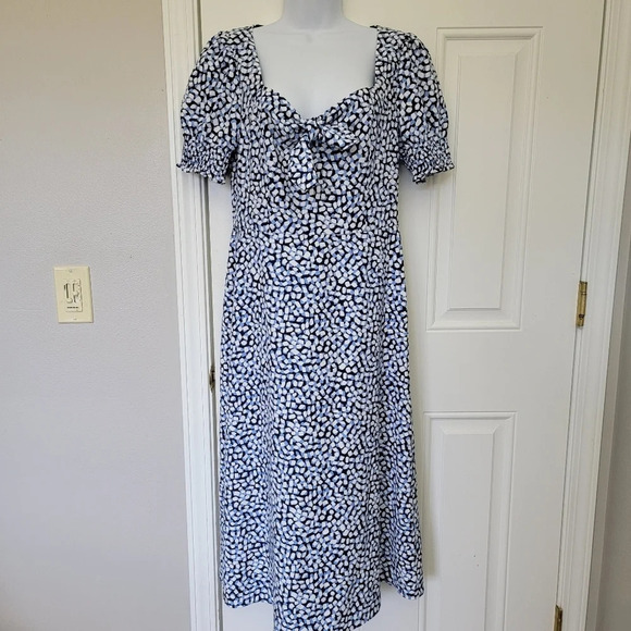 Draper James Patsy Dress In Square Geo Blue Cream Ruffled Sleeves Tie Front Sz 6 - Picture 3 of 13